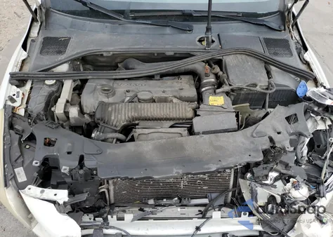 2012 Volvo S60 T5 z USA, uszkodzony, nr VIN YV1622FS2C2114951